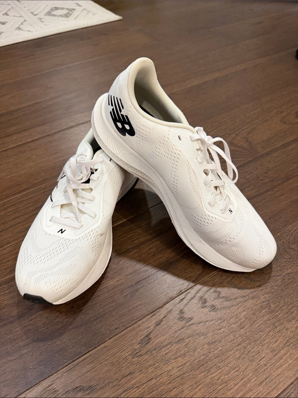 New Balance Women's DynaSoft Pro Run V2 Running Shoe Size 9.5 - C67-097